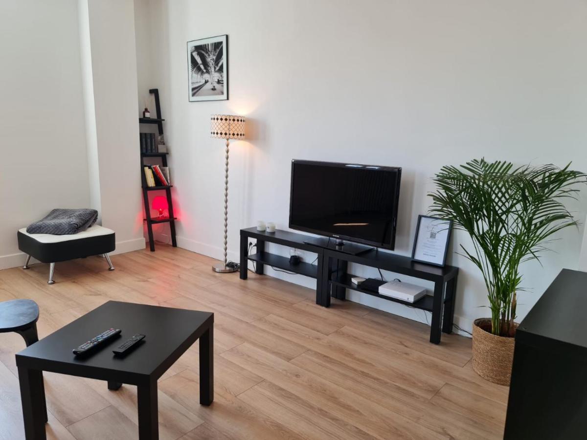 Le Scottmanhouse - Appartement Prive - Centre Ville - Gare - Wi-Fi Arras Exterior photo